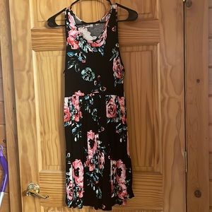 Cute sundress with side pockets and elastic waist very soft and stretchy